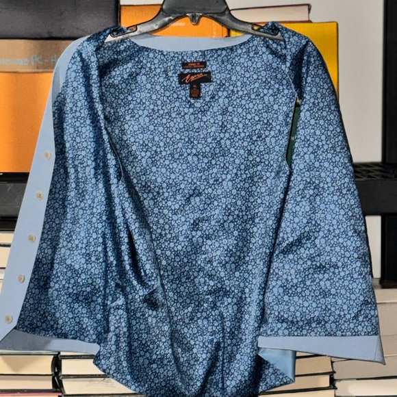 Egara Vest - Picture 5 of 5